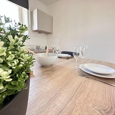 Au Nid Du Clos Cocon A La Campagne 10min De Reims *